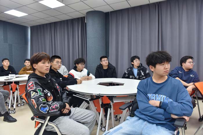 图片2.jpg 图片2.jpg