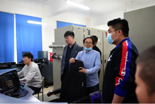 新闻稿--“实地观摩学经验 培训交流促提升”哈铁学院承办中铁国资施工现场专业人员培训考核工作管理人员培训班715.png 新闻稿--“实地观摩学经验 培训交流促提升”哈铁学院承办中铁国资施工现场专业人员培训考核工作管理人员培训班715.png