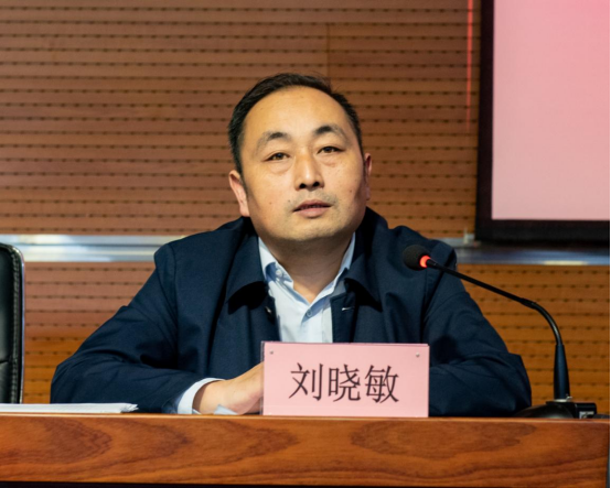 哈铁学院召开中层干部集体廉政谈话会议20210511937.png 哈铁学院召开中层干部集体廉政谈话会议20210511937.png